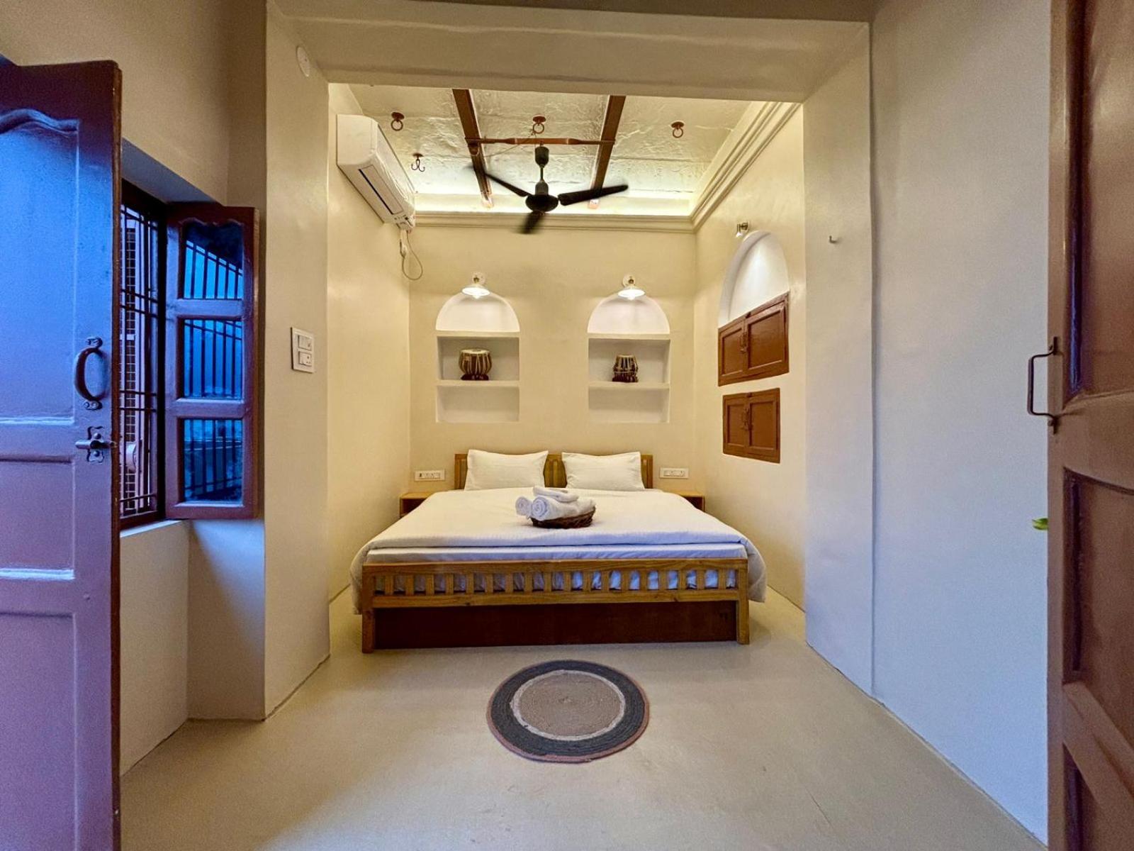Vintage River Homestay Varanasi Exterior photo